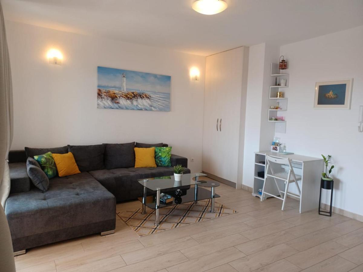 Apart Sa Terasom 250M Od Plaze,Parking,Wi Fi,Rostilj Trogir Exterior photo