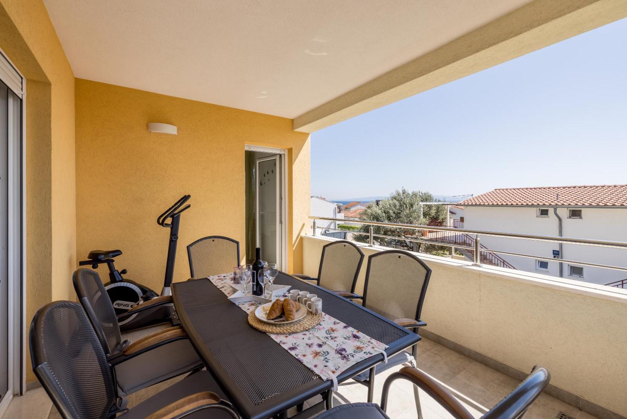 Apart Sa Terasom 250M Od Plaze,Parking,Wi Fi,Rostilj Trogir Exterior photo